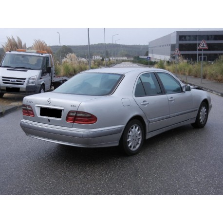 Mercedes-Benz E320 CDI Elegance W210